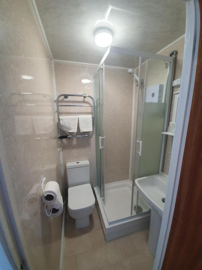 Dove Court Mini Lodge Almondsbury Esterno foto