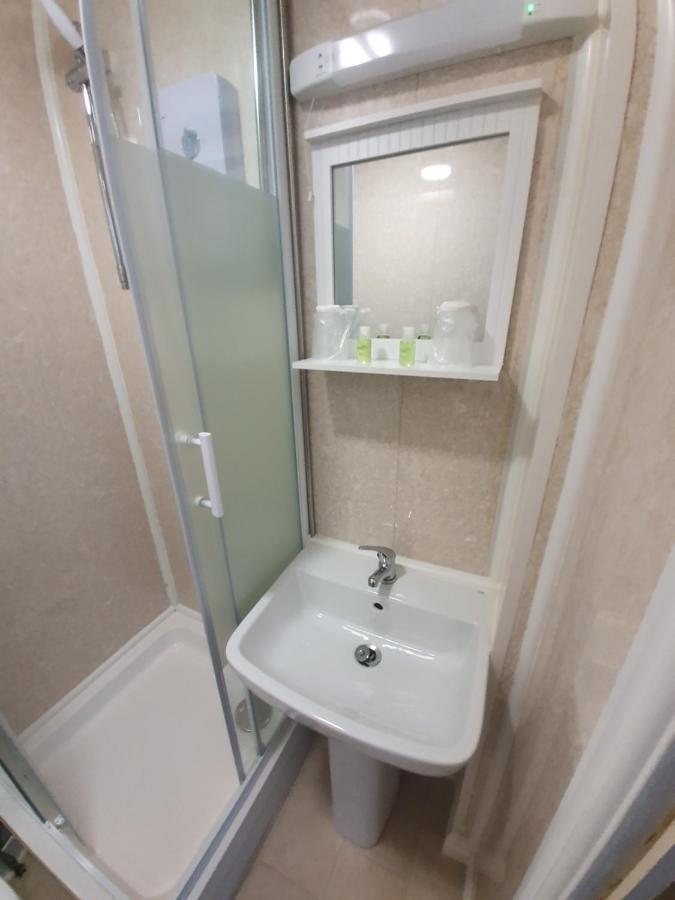 Dove Court Mini Lodge Almondsbury Esterno foto